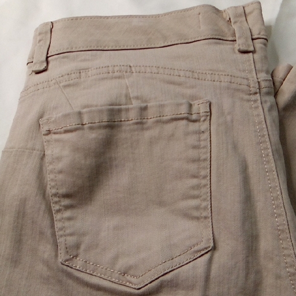 Vintage America Women's Tan Jeans - Picture 8 of 11